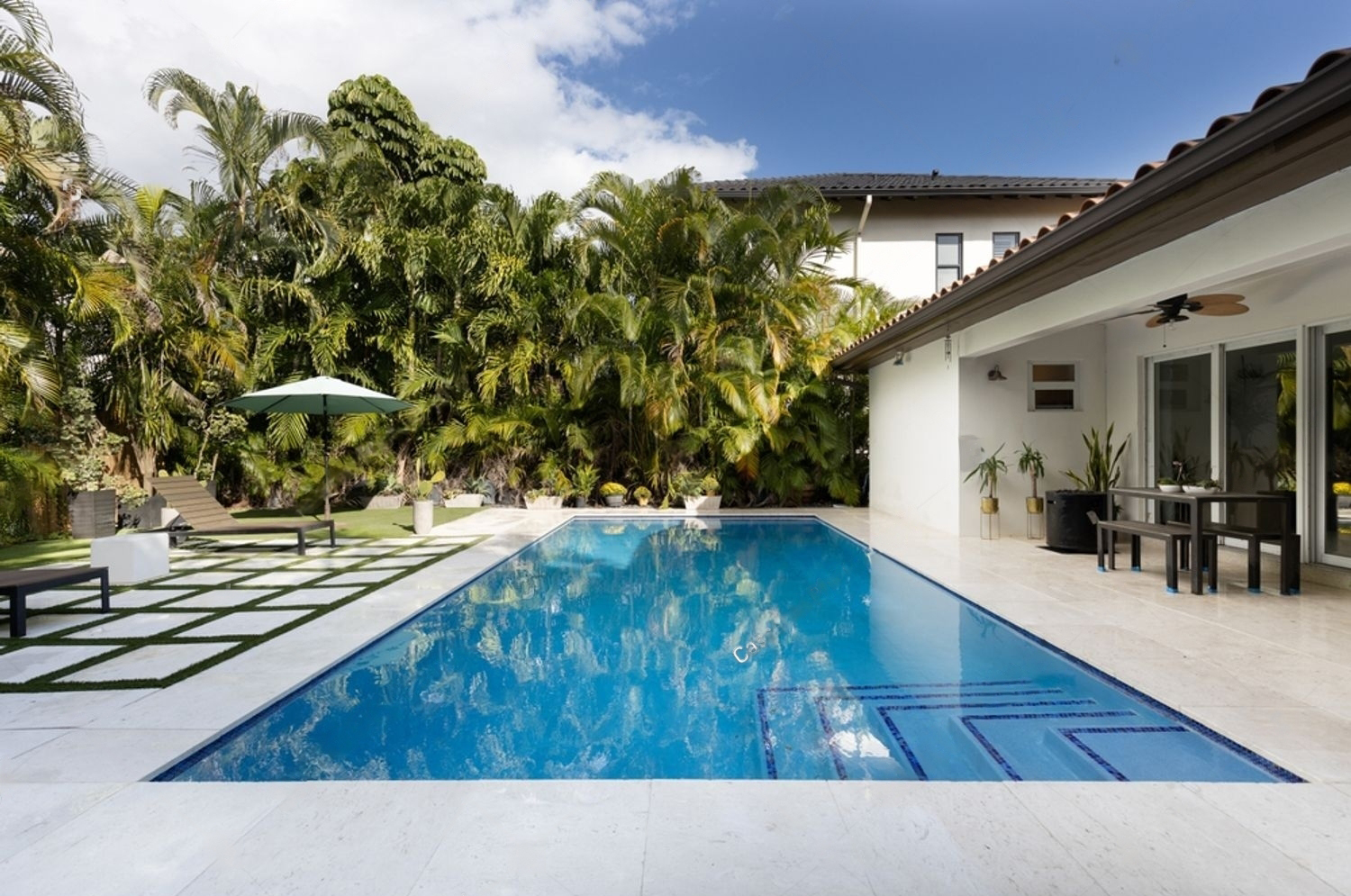 Resort-Level Pool
